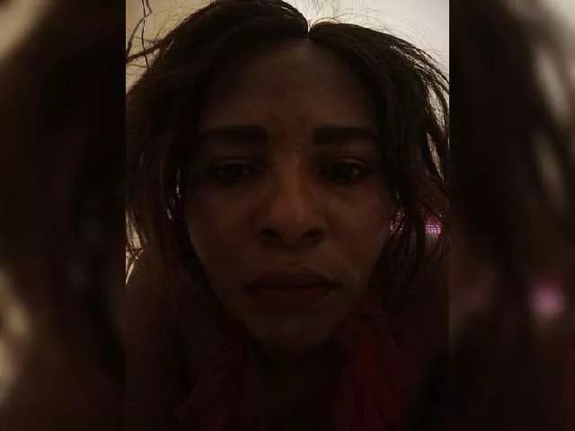 Mimah from BongaCams