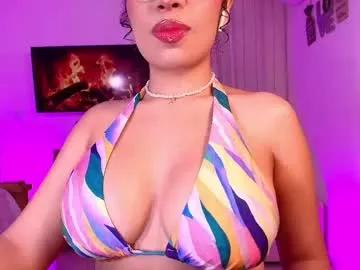 Entertain your itch for girls livestreamers with our collection of stunning models, skilled in the art of temptation and delight.