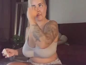 Masturbate to these hot tattoo hosts, showcasing their unmatched wildness and cute talents.
