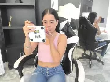 Entertain your itch for girls livestreamers with our collection of stunning models, skilled in the art of temptation and delight.