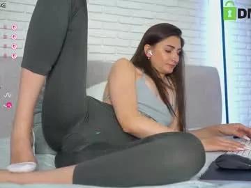 Entertain your itch for girls livestreamers with our collection of stunning models, skilled in the art of temptation and delight.