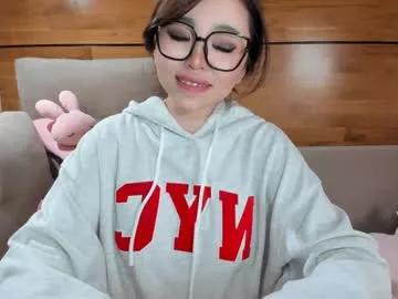 alleyesonme666 from Chaturbate