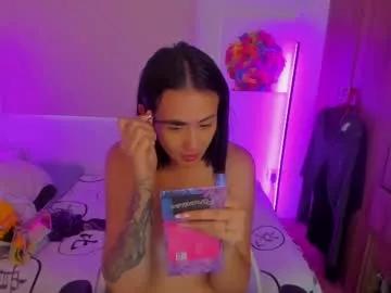 Entertain your itch for girls livestreamers with our collection of stunning models, skilled in the art of temptation and delight.