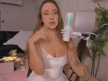 Entertain your itch for girls livestreamers with our collection of stunning models, skilled in the art of temptation and delight.