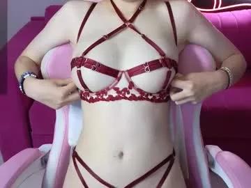 Entertain your itch for girls livestreamers with our collection of stunning models, skilled in the art of temptation and delight.