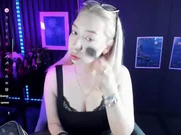 Entertain your itch for girls livestreamers with our collection of stunning models, skilled in the art of temptation and delight.