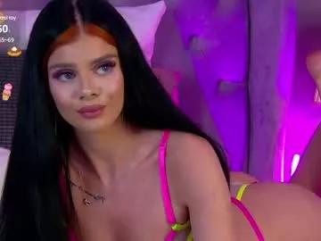 Entertain your itch for girls livestreamers with our collection of stunning models, skilled in the art of temptation and delight.