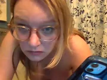 autumn_finn from Chaturbate