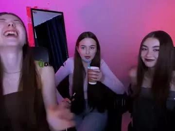 Entertain your itch for girls livestreamers with our collection of stunning models, skilled in the art of temptation and delight.