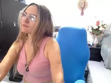 bella_ghisell from Chaturbate is Freechat