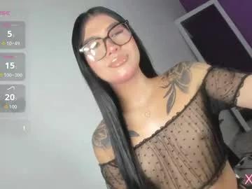 Entertain your itch for girls livestreamers with our collection of stunning models, skilled in the art of temptation and delight.