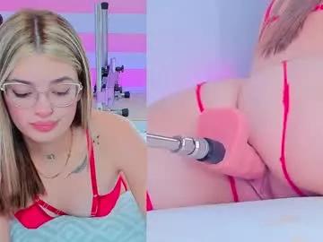 Entertain your itch for girls livestreamers with our collection of stunning models, skilled in the art of temptation and delight.