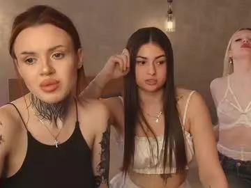 Entertain your itch for girls livestreamers with our collection of stunning models, skilled in the art of temptation and delight.
