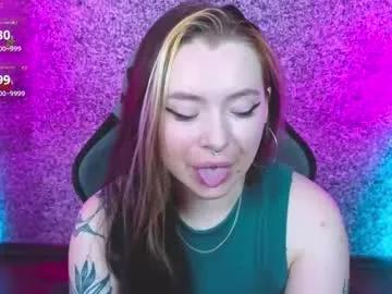 Entertain your itch for girls livestreamers with our collection of stunning models, skilled in the art of temptation and delight.