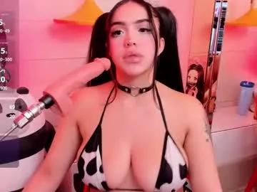 Entertain your itch for girls livestreamers with our collection of stunning models, skilled in the art of temptation and delight.