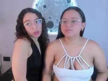 desirequeens from Chaturbate is Freechat