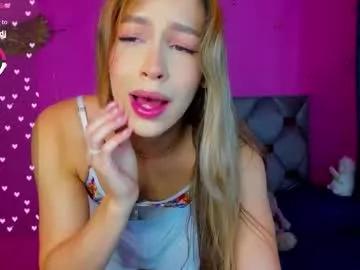 Entertain your itch for girls livestreamers with our collection of stunning models, skilled in the art of temptation and delight.