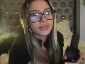 dominabrat from Chaturbate is Freechat
