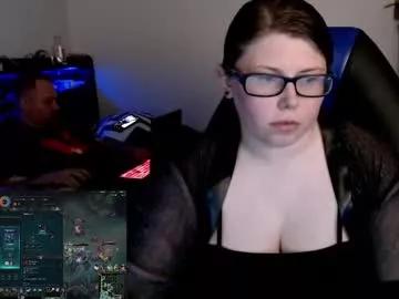 Entertain your itch for girls livestreamers with our collection of stunning models, skilled in the art of temptation and delight.