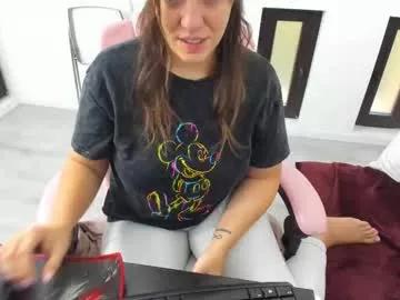 Entertain your itch for girls livestreamers with our collection of stunning models, skilled in the art of temptation and delight.