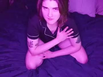 ebbarohese from Chaturbate