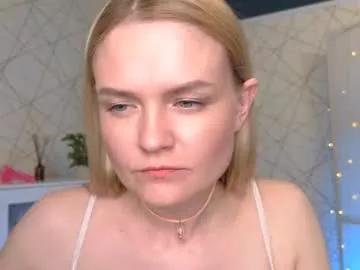 fresh_bar from Chaturbate is Freechat