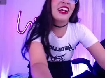 Entertain your itch for girls livestreamers with our collection of stunning models, skilled in the art of temptation and delight.