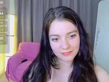 holly_kittenss from Chaturbate is Freechat