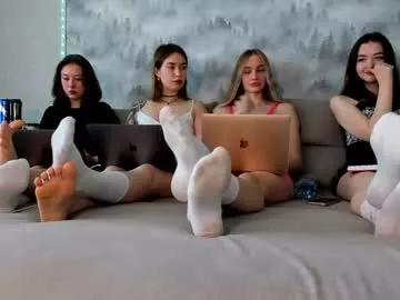 Entertain your itch for girls livestreamers with our collection of stunning models, skilled in the art of temptation and delight.