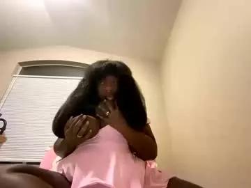 innocentfreaklola from Chaturbate is Freechat