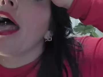 issa_curvyhot from Chaturbate is Freechat