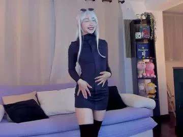 Entertain your itch for girls livestreamers with our collection of stunning models, skilled in the art of temptation and delight.