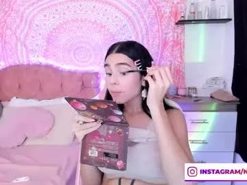 Entertain your itch for girls livestreamers with our collection of stunning models, skilled in the art of temptation and delight.