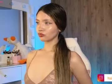Entertain your itch for girls livestreamers with our collection of stunning models, skilled in the art of temptation and delight.