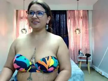 Entertain your itch for girls livestreamers with our collection of stunning models, skilled in the art of temptation and delight.
