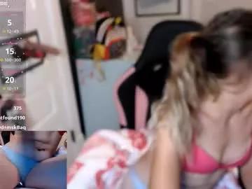 Entertain your itch for girls livestreamers with our collection of stunning models, skilled in the art of temptation and delight.