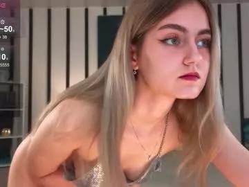 kiki_r from Chaturbate is Freechat