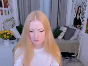 laly_peach from Chaturbate is Freechat