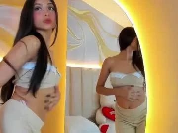 Entertain your itch for girls livestreamers with our collection of stunning models, skilled in the art of temptation and delight.