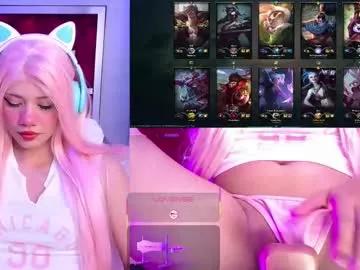 Entertain your itch for girls livestreamers with our collection of stunning models, skilled in the art of temptation and delight.