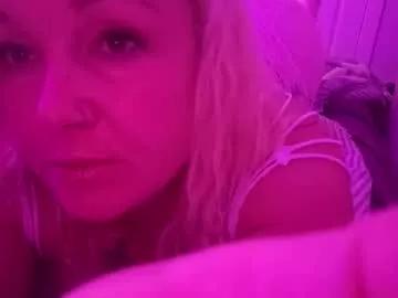 lilsweetiecumslut from Chaturbate is Freechat