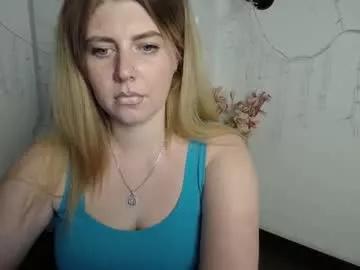 lizzy_lovs from Chaturbate