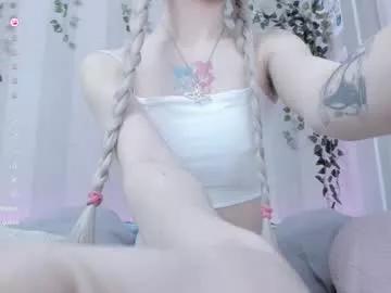 Entertain your itch for girls livestreamers with our collection of stunning models, skilled in the art of temptation and delight.