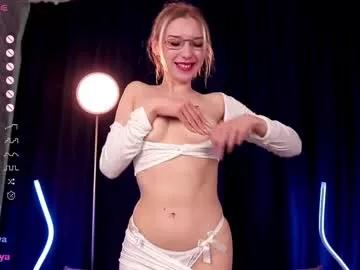 Entertain your itch for girls livestreamers with our collection of stunning models, skilled in the art of temptation and delight.