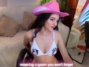 Entertain your itch for girls livestreamers with our collection of stunning models, skilled in the art of temptation and delight.