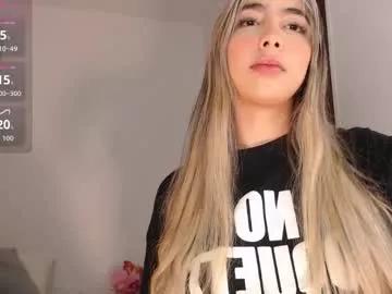 Entertain your itch for girls livestreamers with our collection of stunning models, skilled in the art of temptation and delight.