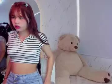 Entertain your itch for girls livestreamers with our collection of stunning models, skilled in the art of temptation and delight.