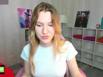 Entertain your itch for girls livestreamers with our collection of stunning models, skilled in the art of temptation and delight.