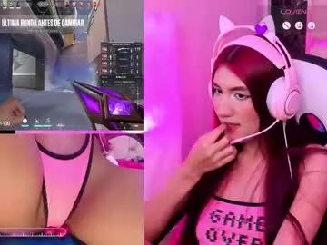 Entertain your itch for girls livestreamers with our collection of stunning models, skilled in the art of temptation and delight.