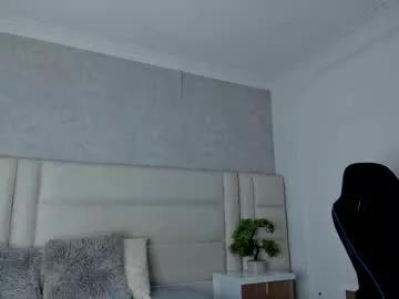 michael_reinolds from Chaturbate is Freechat